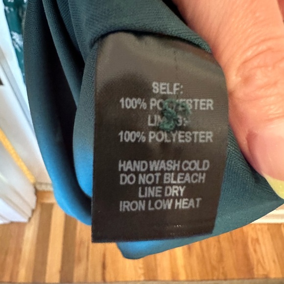 Green Lulu’s Dress - perfect for wedding guest - Picture 7 of 7